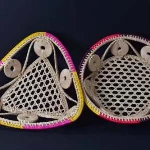 Triangle tray